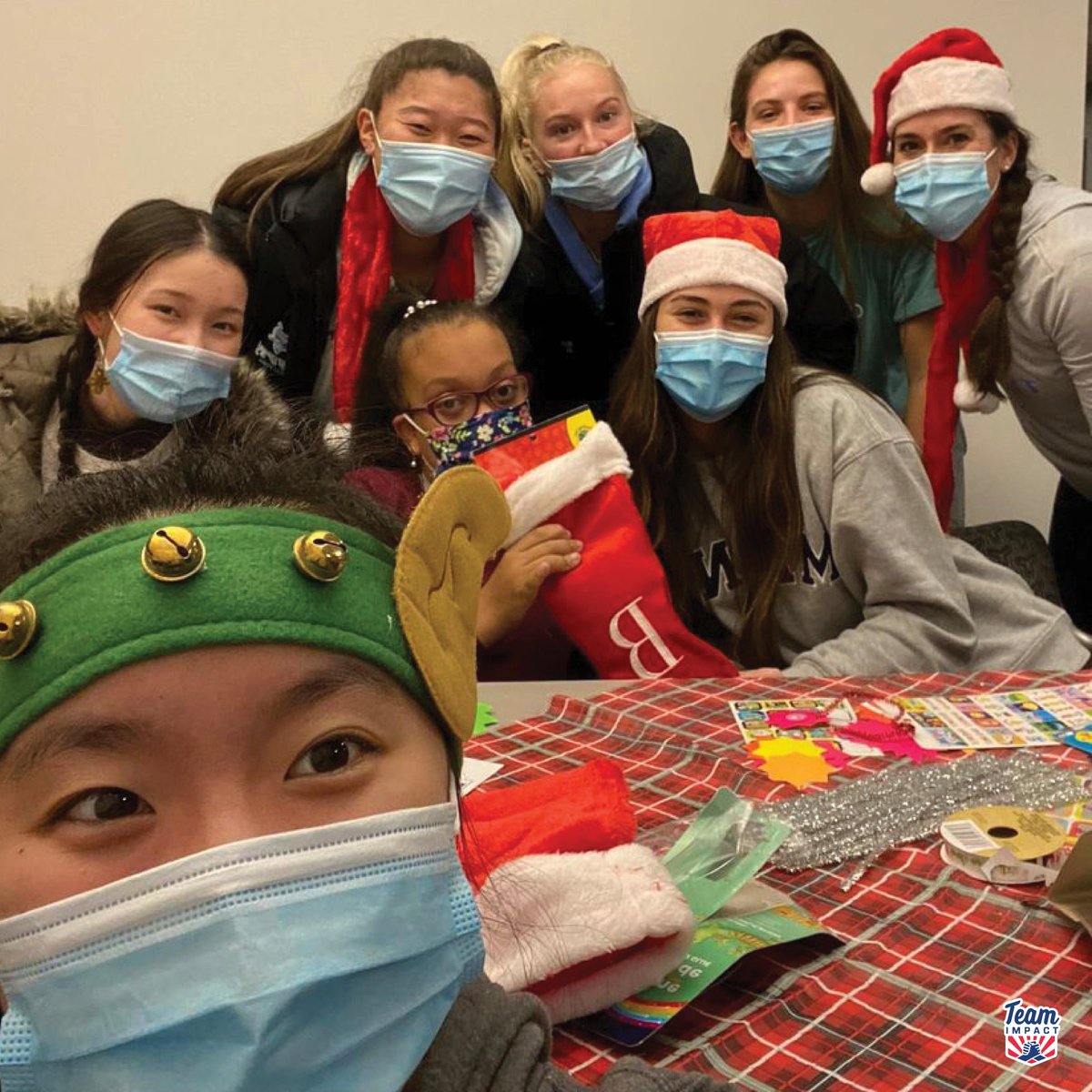 GoTeamIMPACT's tweet photo. Whether they’re decorating cookies, making ornaments, exchanging gifts, drinking hot chocolate, building gingerbread houses, or dancing to festive music, our kids and student-athletes know the best ways to celebrate the season with their teammates! https://t.co/BgjwL3LetZ