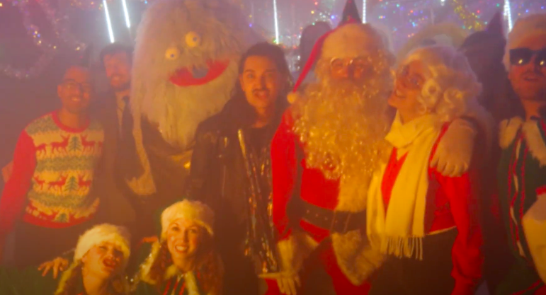 PackTheater's tweet image. New @BillyTheRitter Christmas Song just dropped!
WATCH: youtube.com/watch?v=snJBjt…