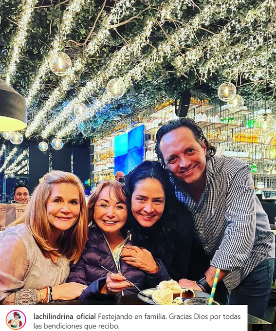 FHQ-t0qWQAICslG?format=png&name=small