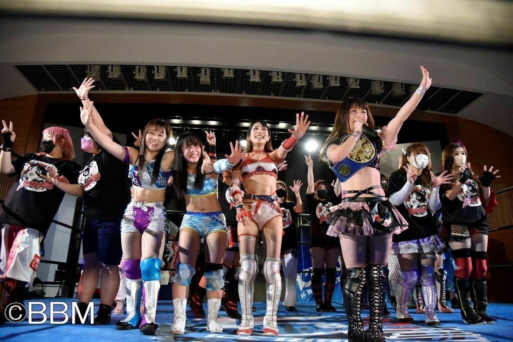 shupromobile's tweet photo. 【週刊プロレスmobile】アイス若手主体興行P‘sPartyが終幕。つくしPは道場のマッチメーク担当に/朝陽&楓歩「アイスの中心に」/真白、梅咲戦終え因縁払拭/青野に玉砕の石川「石川パーティやりたい!」…ピースパ東久留米詳報 https://t.co/trvGy3aM2O #週プロモバイル #iceribbon #PsParty https://t.co/IBaJzMQ538