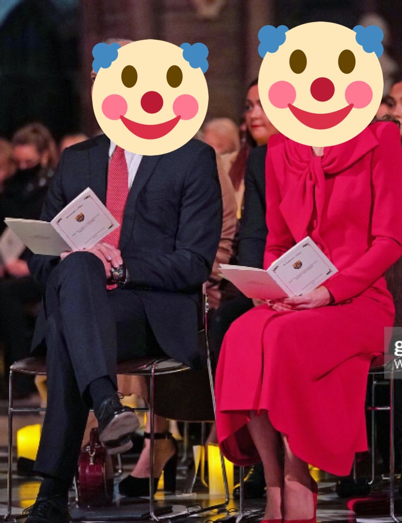 jozzzaphen's tweet photo. So this is an additional part to the #kittyconcert, I thought she wore a dress that day!
PR Overdrive at it worse lol https://t.co/BPrfrFCRZH
