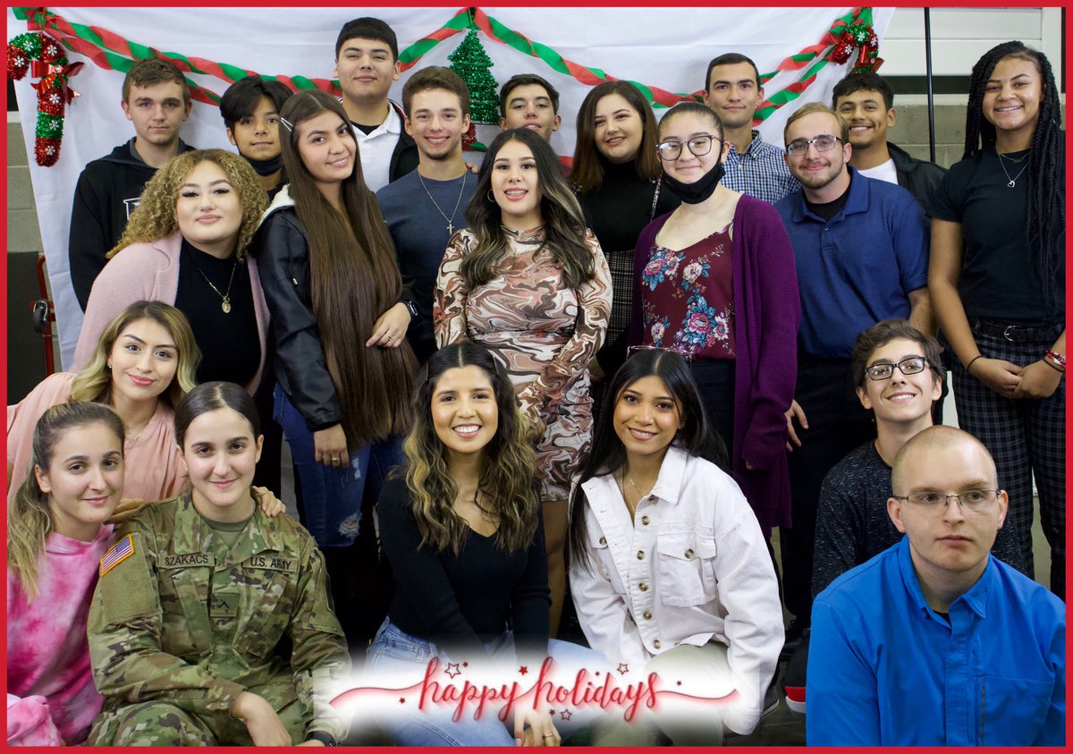 GPDAZexplorers's tweet photo. 🎄🎊GPD Explorers Holiday Party was a success. Thank you to all who came out. 🎁

Be safe &amp; enjoy your break. See you next year!!! 

#GPD #GlendaleAZ #GlendalePD #explorers #policeexplorers #photobooth #DJ #holidays #christmas #post2469 #canes #policecadets #phoenixaz #photograph https://t.co/b89pmebLqH
