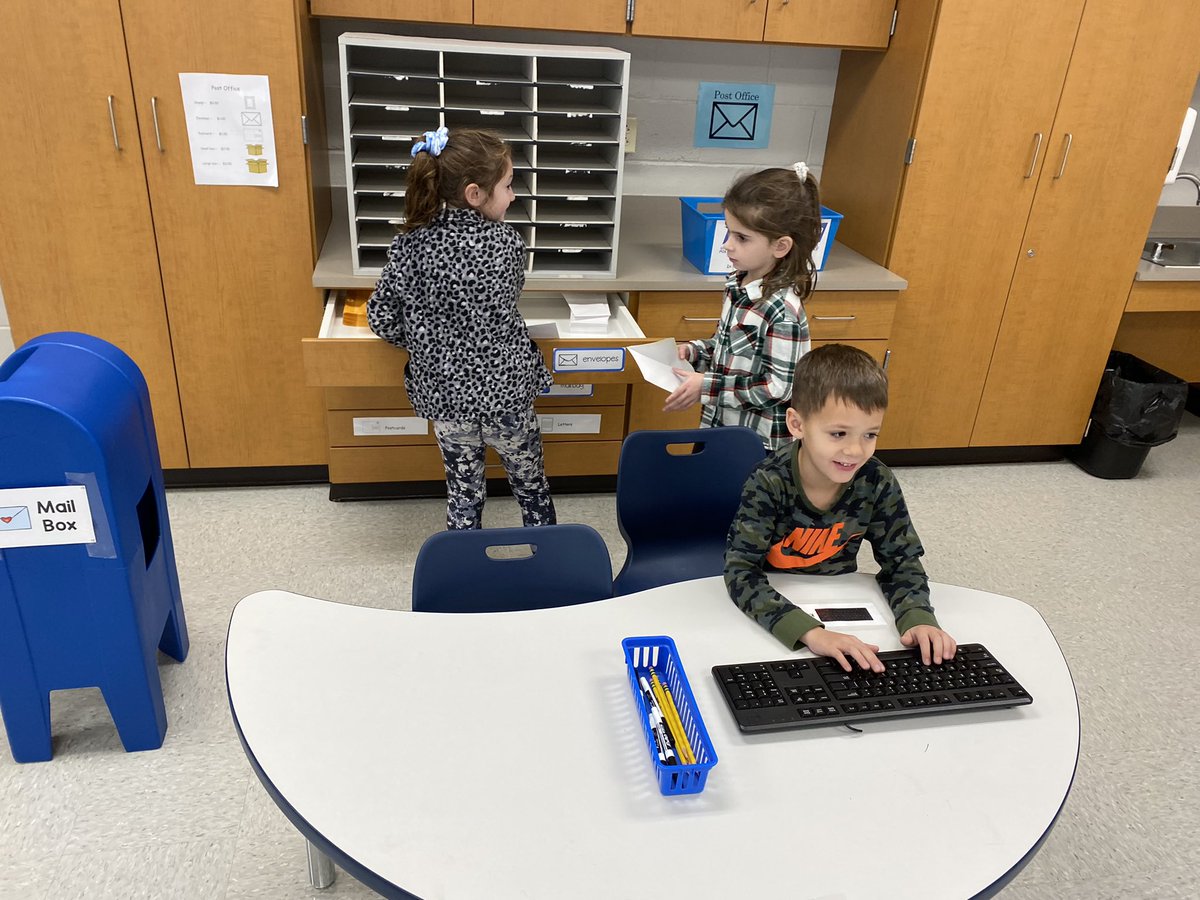 jovteach's tweet photo. The highlight of the day…or possibly the school year…was playing in Kindertown for the first time! We can’t wait to come back after break for more fun! #LetThemPlay #WEStandTogether #becomebelongNYCSD @WESpolarbears https://t.co/V4PX77UJIY
