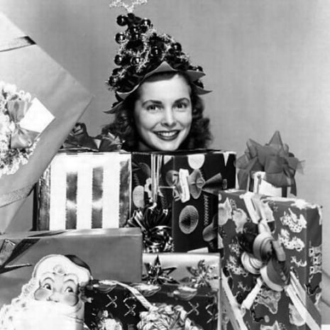 thisisnotahat's tweet photo. Christmas themed updo and hats
#thisisnotahat #updo #hairstyles #updohairstyles #christmas #christmastree https://t.co/kFawHRaQme