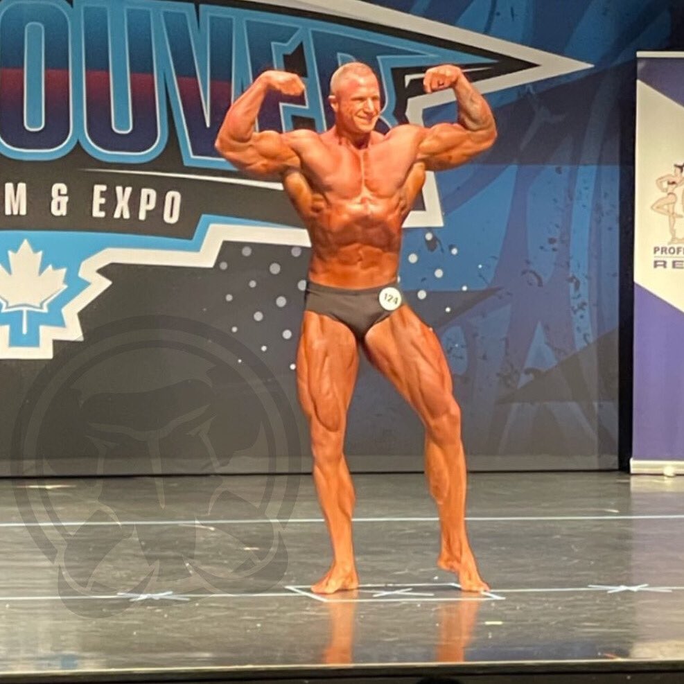 GetMammoth's tweet image. Mammoth athlete @derekthedutchman looking complete at his classic physique pre-judging show earlier today.

The team here at Mammoth is excited to see what he’s going to bring to finals 🐘💪🏆

#VanProShow #CPA #ClassicPhysique #PreJudging #MammothBuilt #MammothMade #GetMammoth