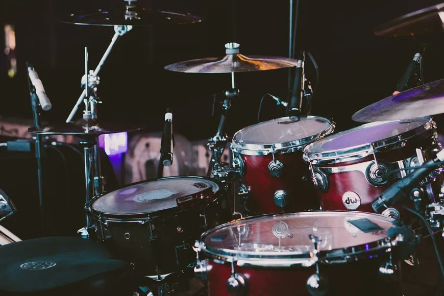 We've got you covered no matter the size of your concert venue. Our in-house service departments and experienced staff members will make the concert setup as seamless as possible. buff.ly/35WiIBl

#concertproduction #events #eventproducer #tourproduction