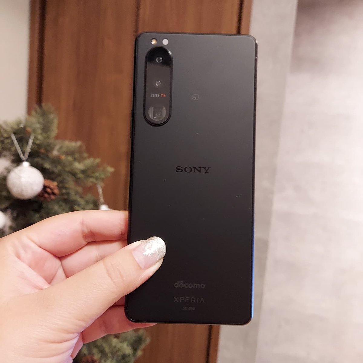 Sony Japan おしえてください あなたの Xperiaはいいぞ Xperiaをご愛用中のみなさん デザインや色 カメラ性能 ゲームが捗る などなど お気に入りのポイントを 私の推しソニー を添えて投稿してください 素敵