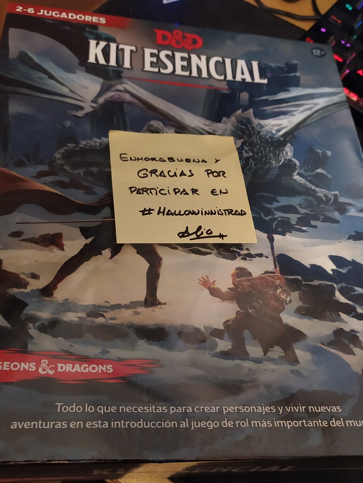 LonesingerPrime's tweet photo. Gracias @AliaDeschain, ha llegado perfectamente el premio de #hallowinnistrad. https://t.co/GSEHMZIb3B