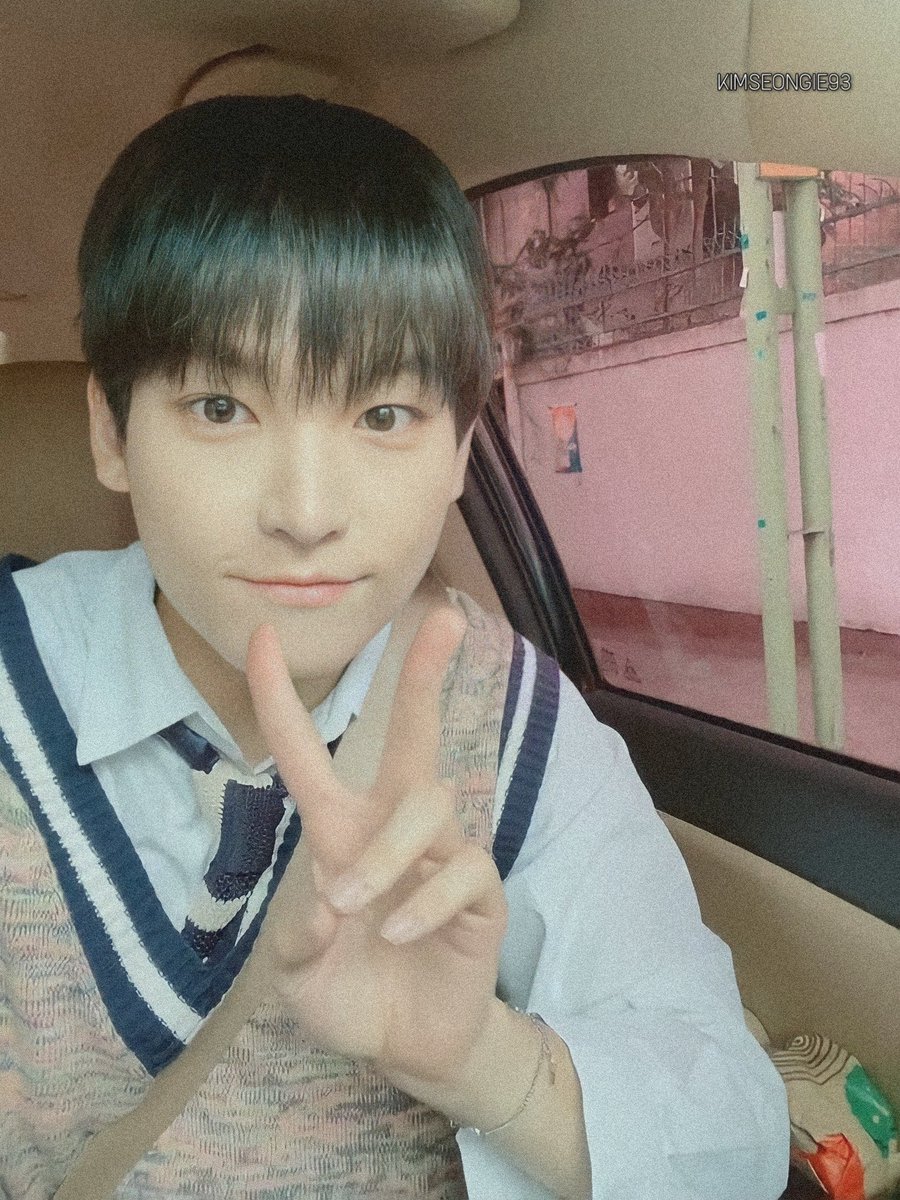So cute 🥰

#인성 #INSEONG #SF9 
#에스에프나인 <a href="/SF9official/">SF9official</a>