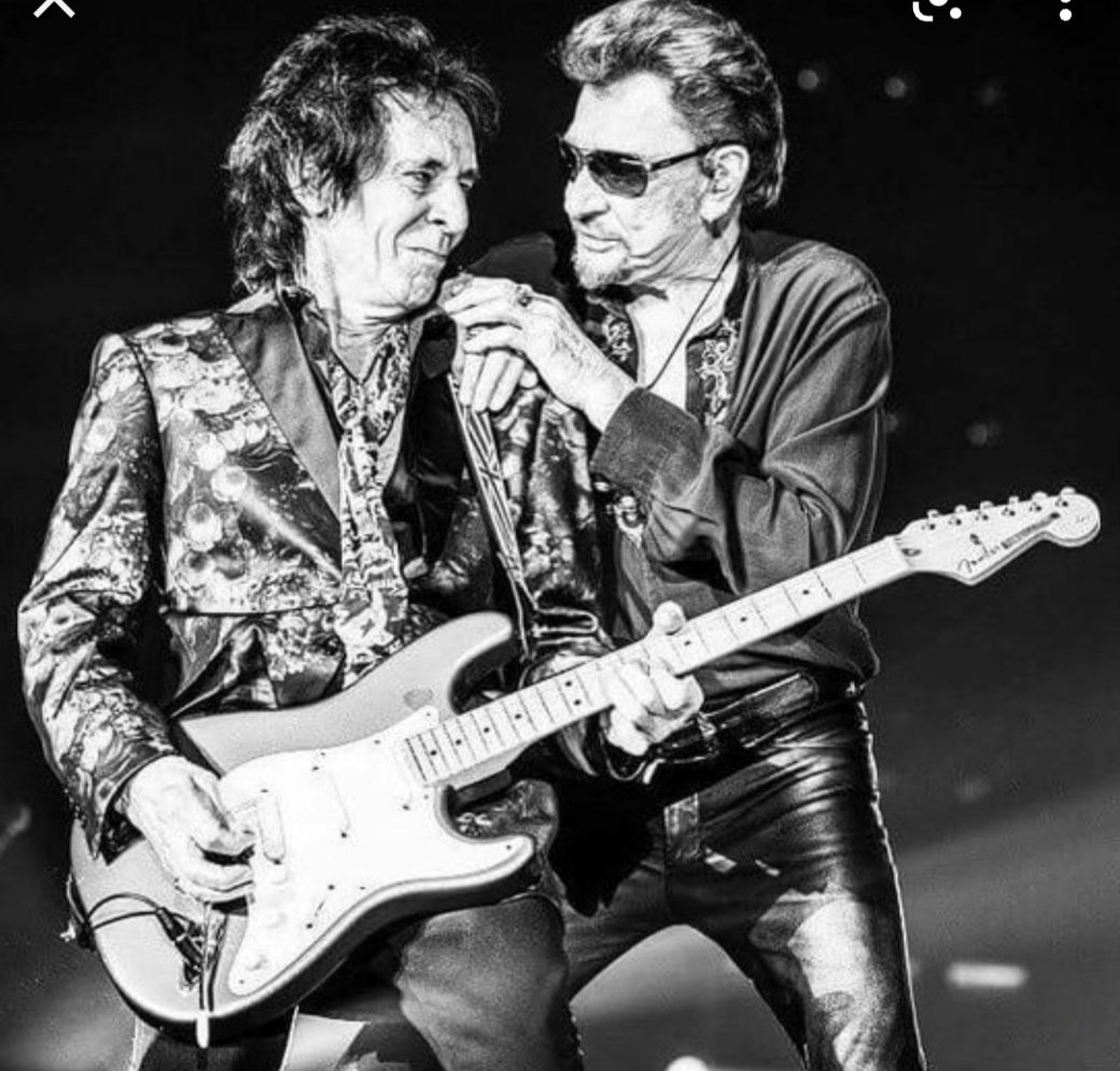 Ladyaudrey2's tweet photo. RIP Mister Robin...tu es parti rejoindre notre taulier , à vous 2 je suis sur que  vous allez allumer le feu au paradis🤘
#rocknroll #Robinlemesurier #JohnnyHallyday #music #guitarist #photography #Blues #BIKER https://t.co/hxRPnpuECF