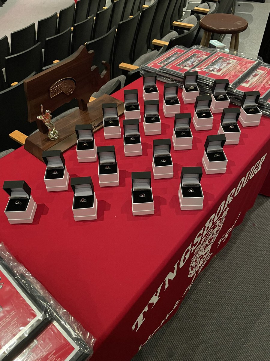 Congratulations to our 2021 Softball Division II State Champions 🥎Tonight we held our State Championship Ring ceremony celebrating these amazing student athletes🥎 #tpsprepares