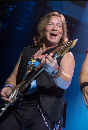 Happy 65 birthday to the amazing Iron Maiden guitarist Dave Murray! 