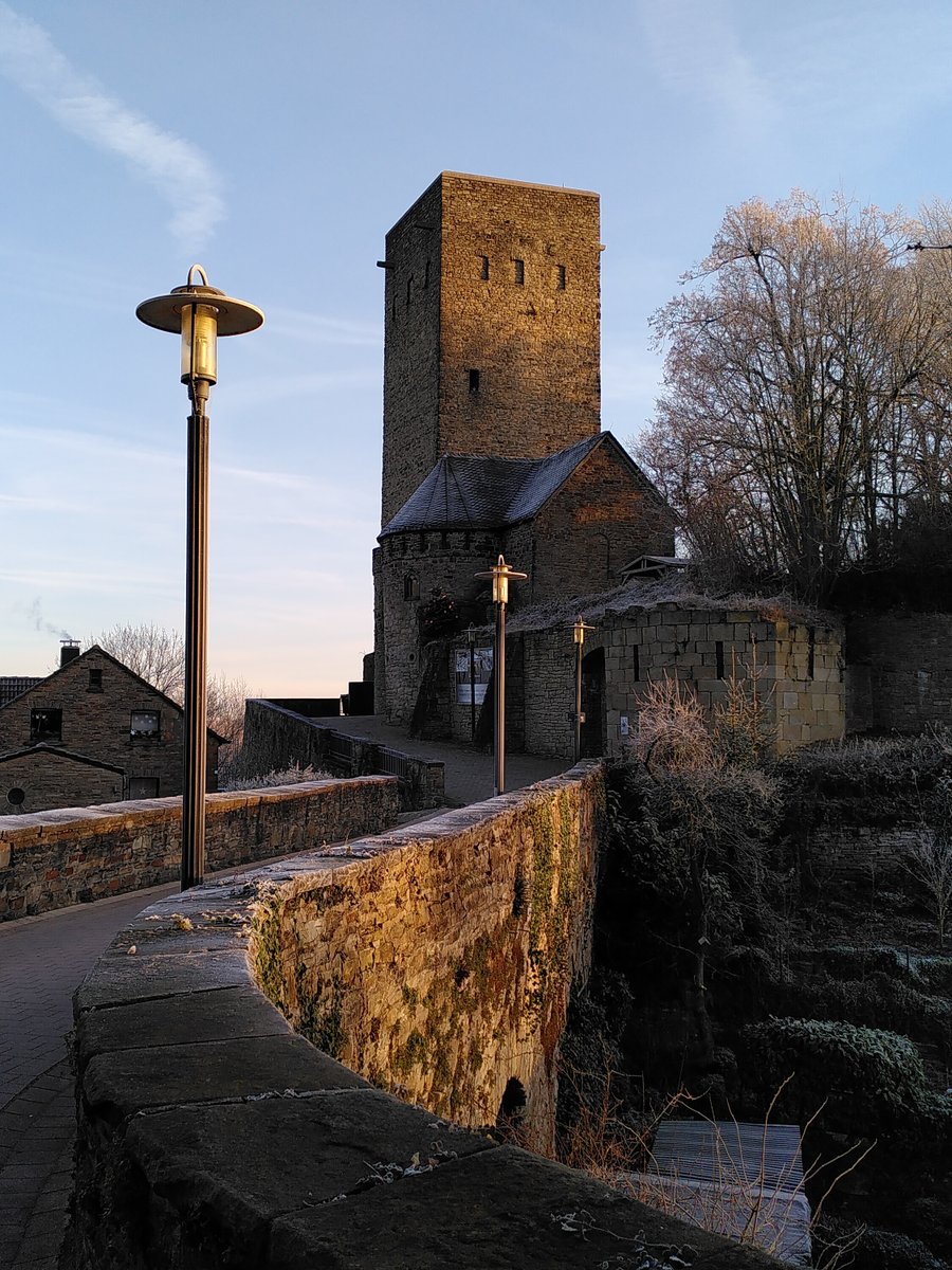 drjwdietrich's tweet photo. Season's greetings, Happy Christmas and great holidays from the beautiful old city of #Blankenstein. https://t.co/qZYprBzmKx
