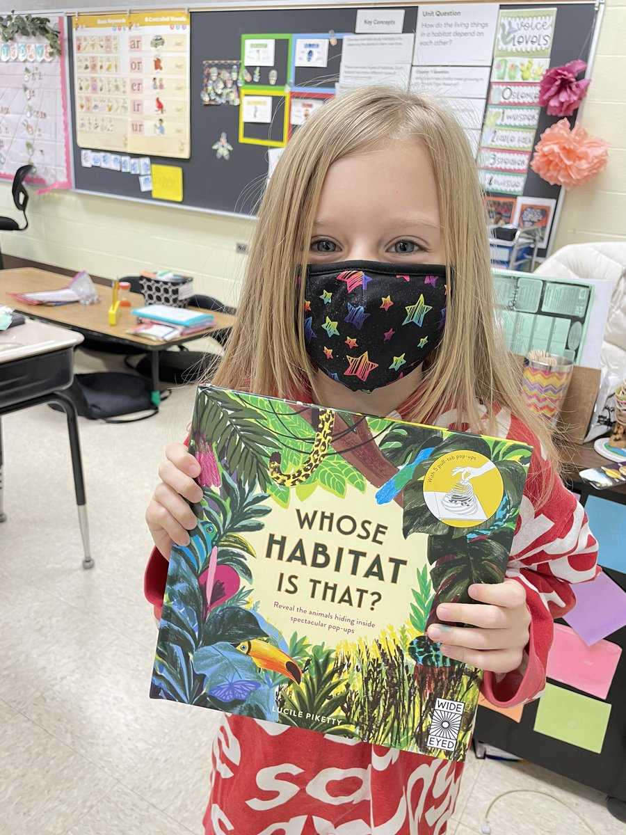 MorganPflederer's tweet photo. Thank you to the moms, cousins, aunts, sisters, friends and former teachers who participated in my class’ book sponsorship program this year 📚❤️ Seeing students open a book addressed to them/uniquely tailored to their interests is the definition of holiday magic! #d123cov https://t.co/GS75iaYiBh