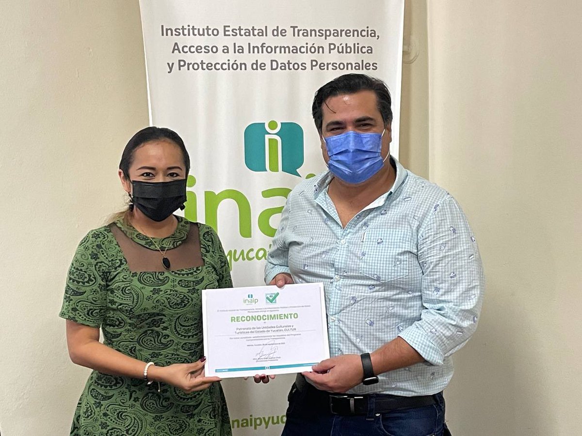 mdiazm2000's tweet photo. ℹ️✅ Recibí de manos de la #ComisionadaPresidenta del @Inaip, Mtra. María Gilda Segovia, un reconocimiento x cumplir al 100% el programa “comprometidos con la transparencia”. En #Yucatán seguimos la indicación del gobernador @MauVila para contar con un gob #Transparente y cercano https://t.co/0hhnaESs6G