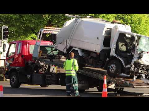 van_antics's tweet image. truck vs truck Castle Street hanover Street Dunedin 2021
youtu.be/JBTp9YXVADQ