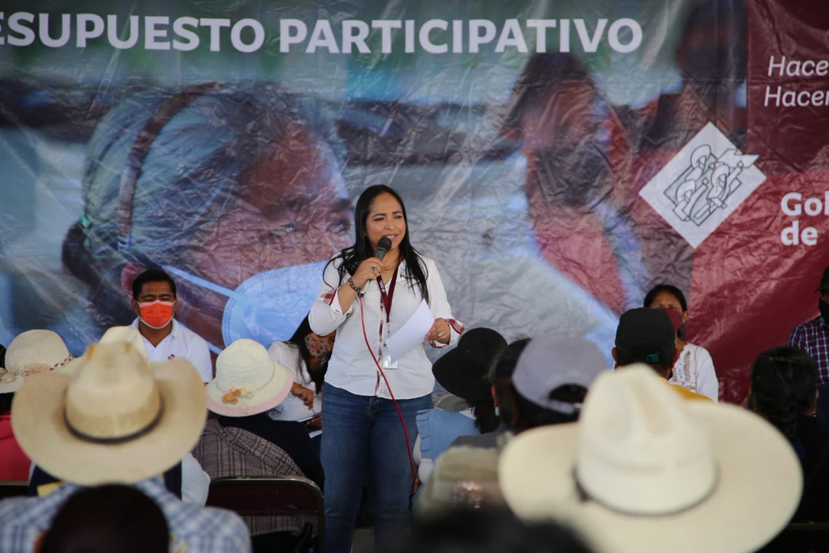 Bienestar_Pue's tweet photo. #Boletín📸🗞 | En Tilapa, Tepeojuma y Santa Isabel Cholula entregamos más de 750 acciones en beneficio la población más vulnerable. 

El @Gob_Puebla es #CercanoAlaGente.

Entérate 💻 https://t.co/r1BjCAWi9T https://t.co/1uYZnTEj8e