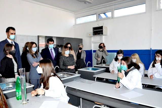 MOEPPMKD's tweet image. @GLOBEProgram in 🇲🇰 restarted w/ @USEmbassySkopje&apos;s help, &amp;amp; implemented by @Eko_svest. Elementary &amp;amp; high school students will learn about the #environment through testing, observation &amp;amp; measurements. #GLOBEProgram has been carried out since 1998 tinyurl.com/yc4ams8e #education