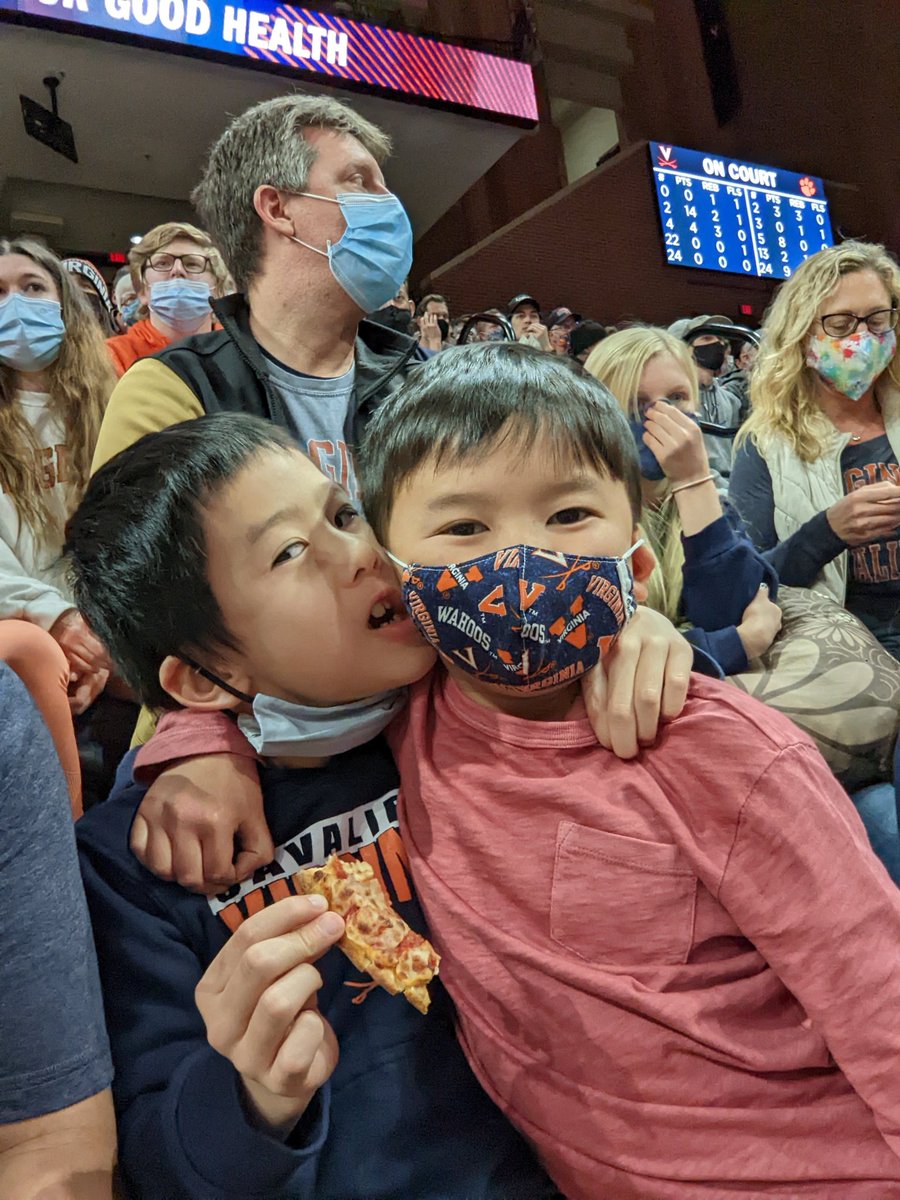 phofoot's tweet image. #GoHoos