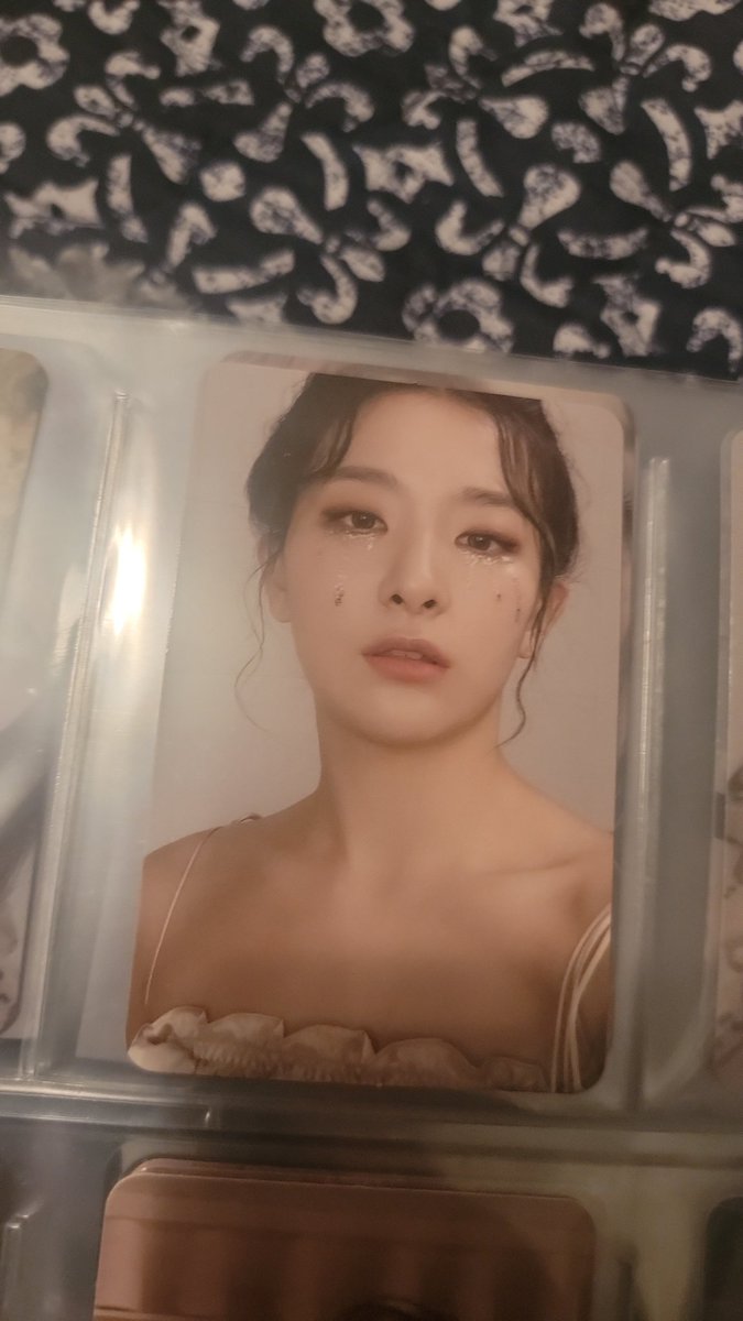 Seulgipromot3r's tweet photo. #2YearsWithPsycho
💛💛💛 #SEULGI https://t.co/X0KmBe5nXa