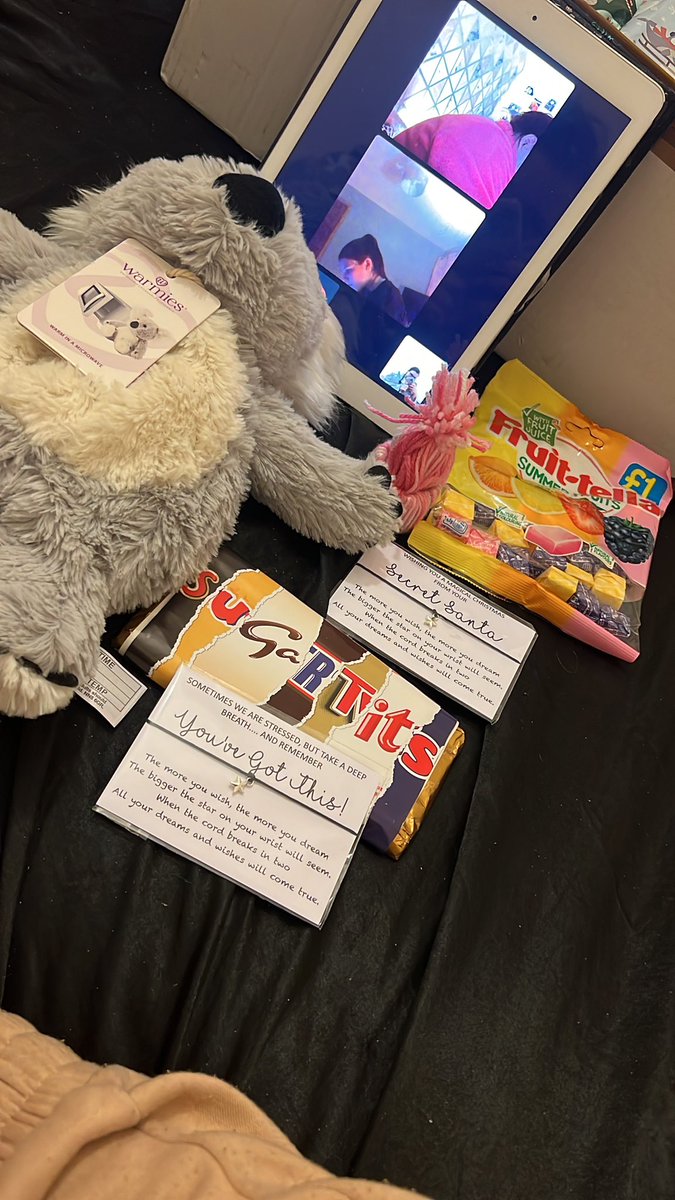 Secret Santa done… love it thank you so much <a href="/caitlin32166/">Caitlin Doherty</a> can’t wait to do Christmas presents so grateful for the girls🤍