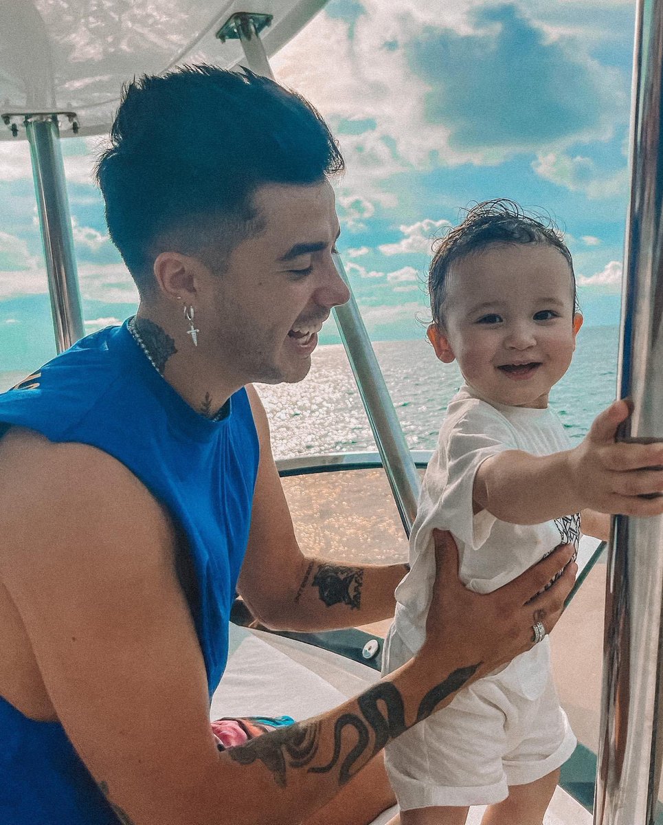 mariobautista_'s tweet photo. Toco que el sobri 👶🏻 conociera el mar y que bien la pasamos 🌊🌞 https://t.co/zjBsaL2fag