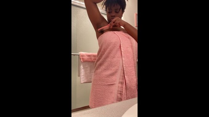 Just made another sale! Fresh out the shower - Armpit Edition https://t.co/2AgsbDX18A #MVSales https://t<a href="/tag/mvsales"class="tags"><span>#mvsales</span></a>