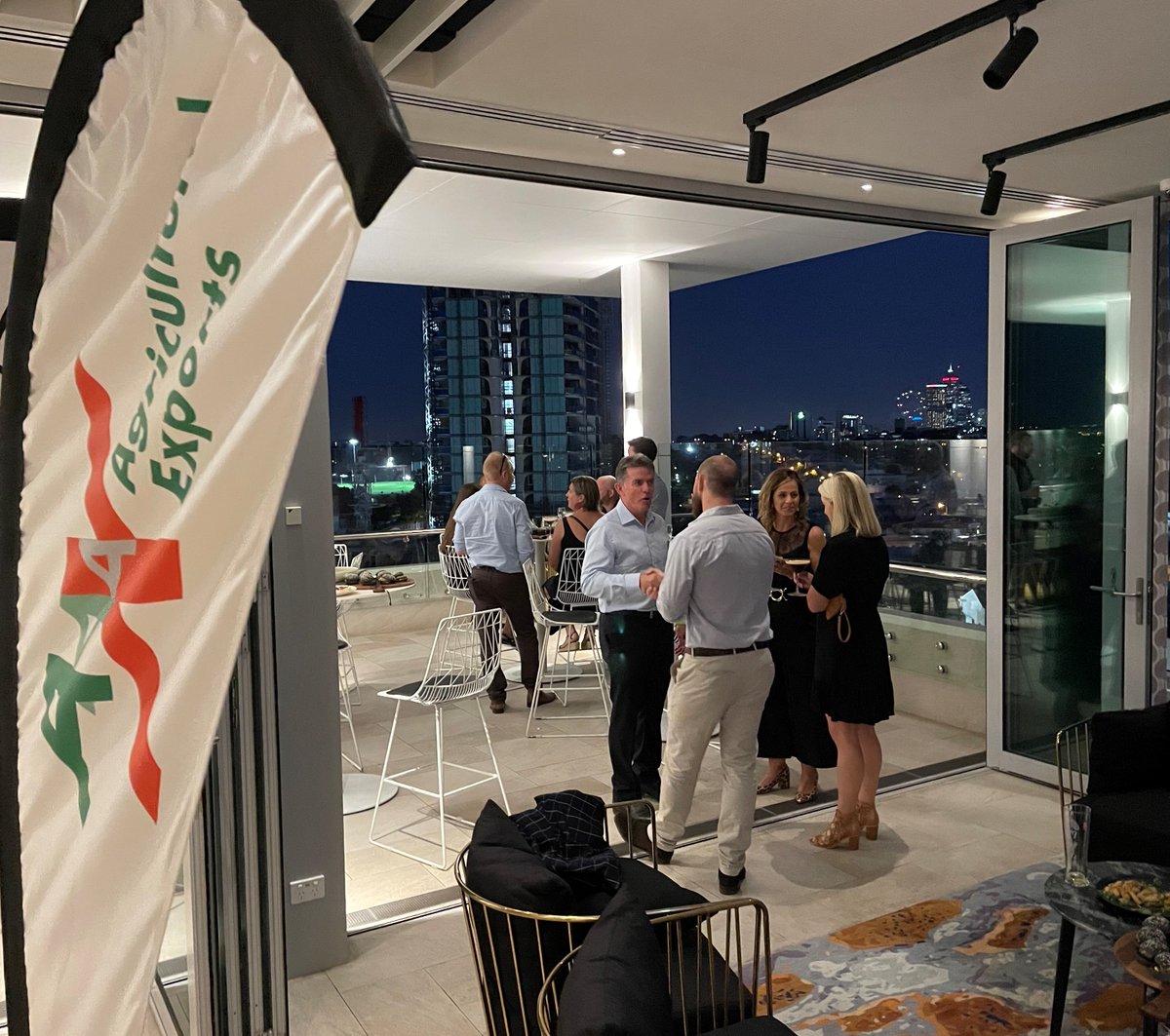 Clear Grain Exchange (@cleargrain) on Twitter photo Thanks to Aria-@AAAX37631673 for hosting a great event last night🍻
<a href="/ClearGrain/">Clear Grain Exchange</a> is proud to be supporting a new entrant in the Aussie grain market, providing secure settlement and back office help to protect all parties making grain transactions more efficient🔐
Well done👏 Thanks to Aria-@AAAX37631673 for hosting a great event last night🍻
<a href="/ClearGrain/">Clear Grain Exchange</a> is proud to be supporting a new entrant in the Aussie grain market, providing secure settlement and back office help to protect all parties making grain transactions more efficient🔐
Well done👏