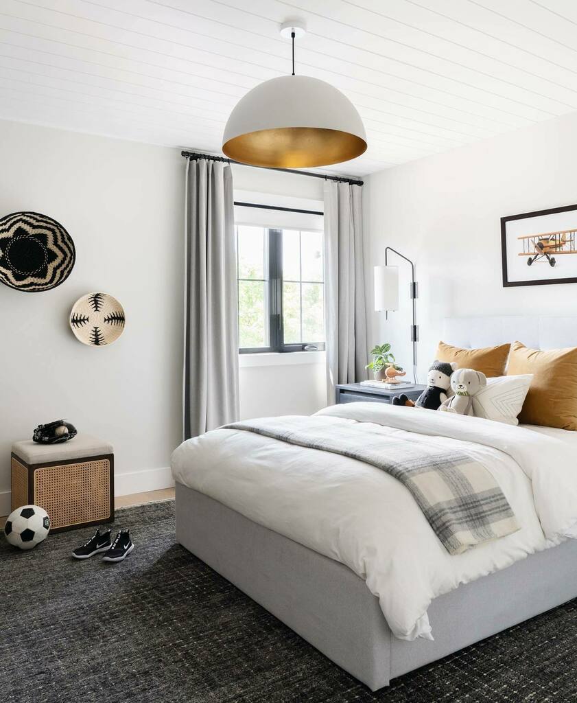 LeclairDecor's tweet image. Today on the blog, we’re sharing all the details of the latest version of our son’s room! ☺️ #theleclairhome instagr.am/p/CXzqLnfj1g4/