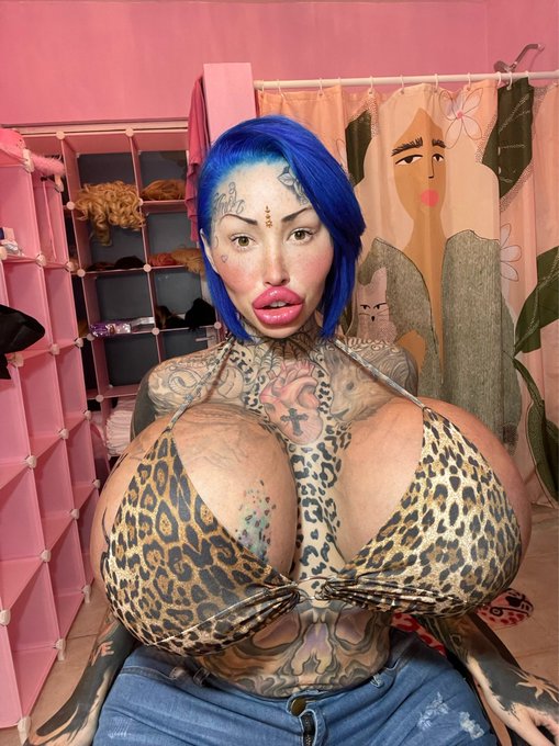 POP UP GUESS WHO BITCH https://t.co/1KgH5jnfZm<a href="/tag/slut"class="tags"><span>#slut</span></a><a href="/tag/nympho"class="tags"><span>#nympho</span></a><a href="/tag/cumonme"class="tags"><span>#cumonme</span></a>