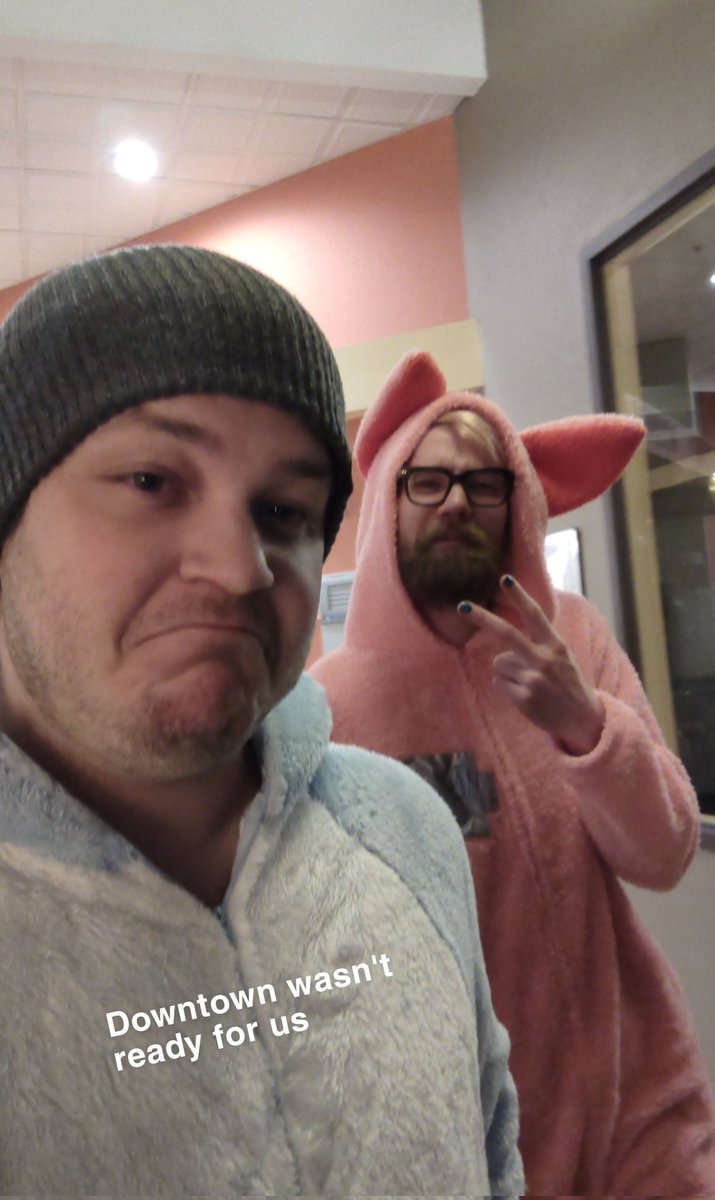 xNocke's tweet photo. Haven't been daily tweeting, so here's a pic of me and @TonightToon (aka Garth) killing it downtown. Open mic ready. https://t.co/nvUwiFP76p