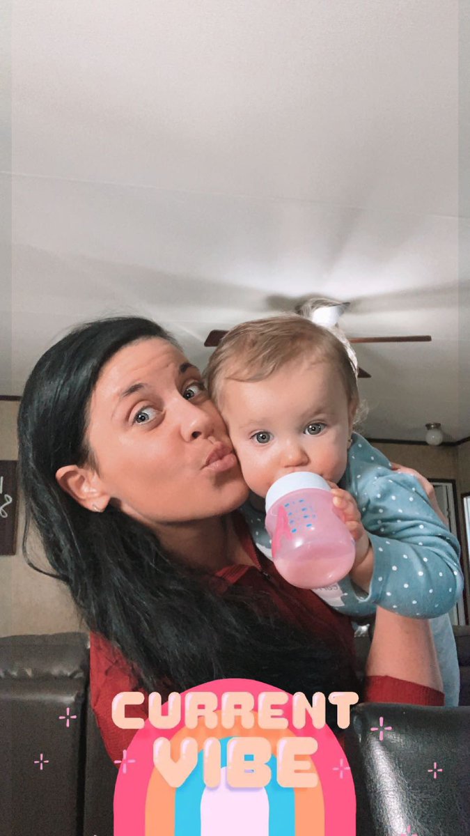 MaddyCoffman's tweet photo. Idk about rich but definitely the fun aunt 😂 https://t.co/J5G2kiMIi9