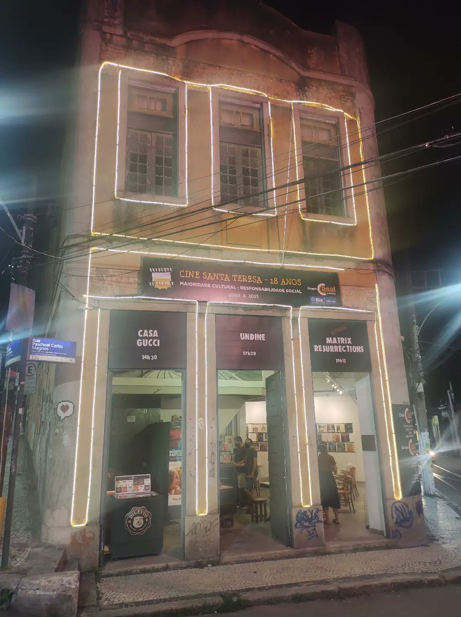 JaquelineJsus's tweet image. Minha avaliação de #MatrixRessurections: como seria uma matrix de gatos?
🤔🐱😄
P.S.: assista a cena pós-créditos.