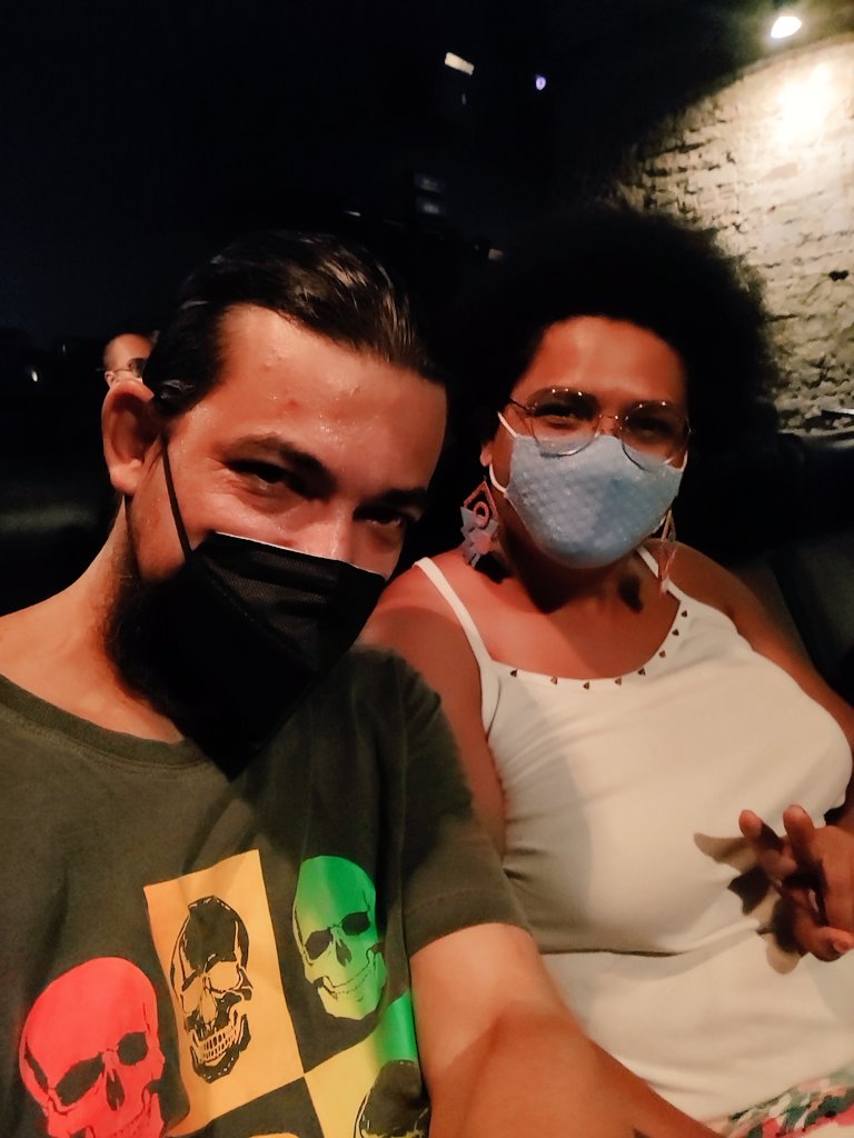 JaquelineJsus's tweet image. Minha avaliação de #MatrixRessurections: como seria uma matrix de gatos?
🤔🐱😄
P.S.: assista a cena pós-créditos.