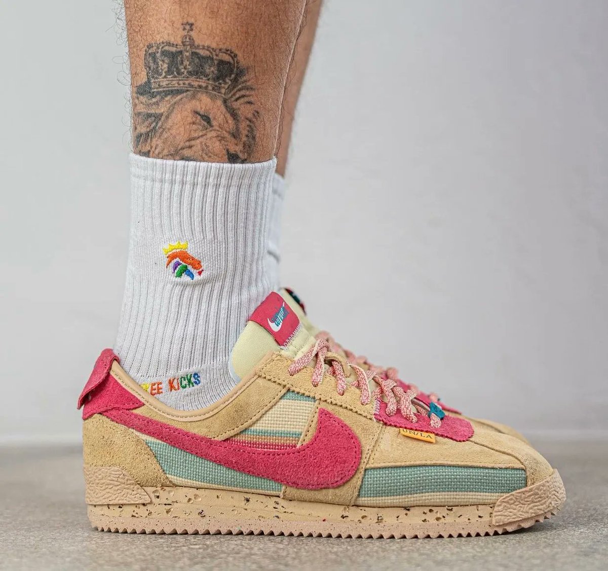 kicksonfire's tweet photo. Is the upcoming Union x Nike Cortez collab a W or L? https://t.co/fRBvS06Lh2