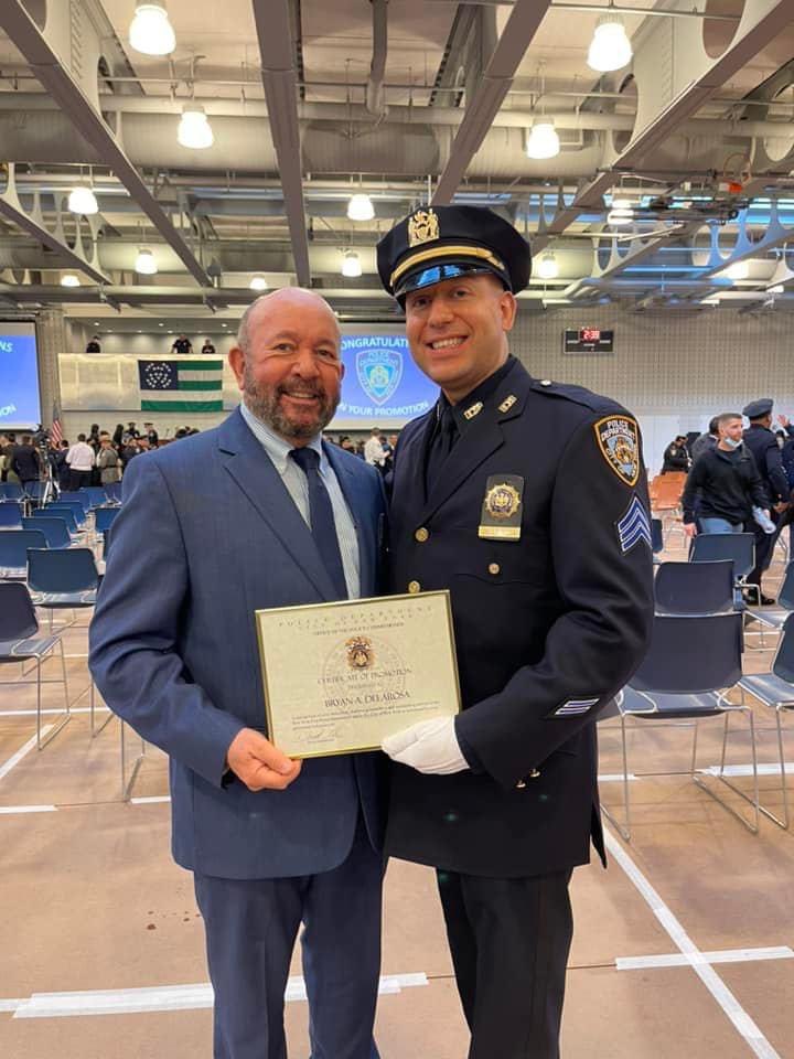 NYDO_1993's tweet photo. Congratulations to Lieutenant Bryan DeLaRosa on his promotion. #DCMB ๐จ๐บ ๐๐ https://t.co/3VTxYVV2jR
