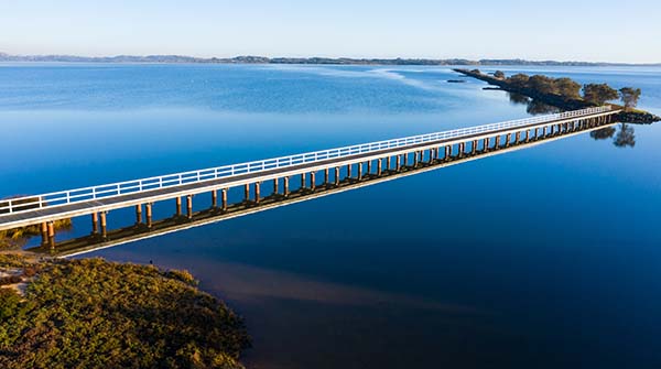 The value of jetties to fishers is simply priceless, especially for seaside towns or towns next to an estuary or river. 
That's why it was great to hear the State Government commit $3 million to rebuilding the jetty in Australind's Leschenault Estuary👉bit.ly/3GJ674p