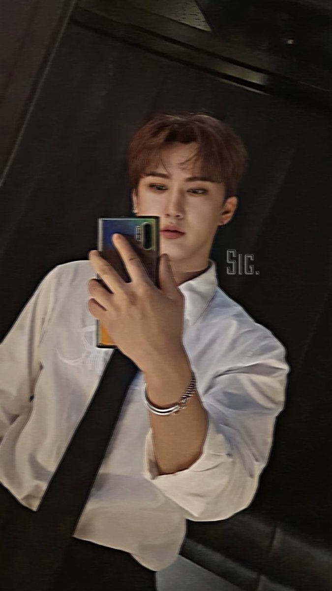 ㅤㅤㅤㅤ

                  sigfried thorn chavez .  
                  @.vsualyien's wam au.
                  not new to rp but new acc
                  lrt for a follow and a dm !!

ㅤㅤㅤㅤ