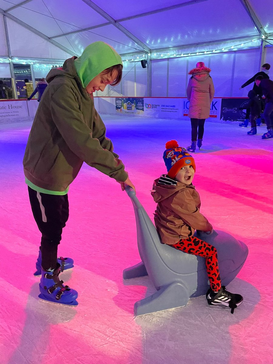 linda 👋🏼🐸 tweet media