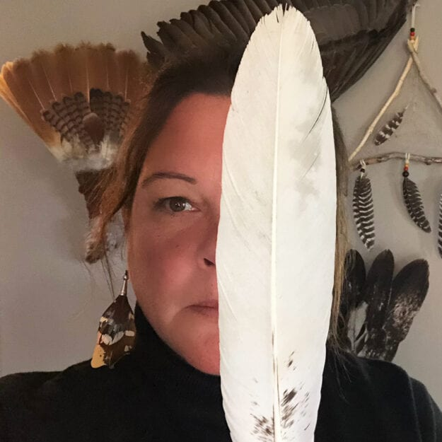 HHMU_Banksia's tweet photo. Some of us r #VeryBlessed2B #TalentedWriters but #NotSoGifted when it
#Comes2CommunicatingVerbally.
#ManyFolks these days simplyWON'T LISTEN & r busy thinking about what they #Want2SayNext
#TheLostArtOfListening
#PassingTheFeather/#TalkingStick IS #TheWay2Go
#Parliament!
#IDWP https://t.co/Ts6T2jxri8