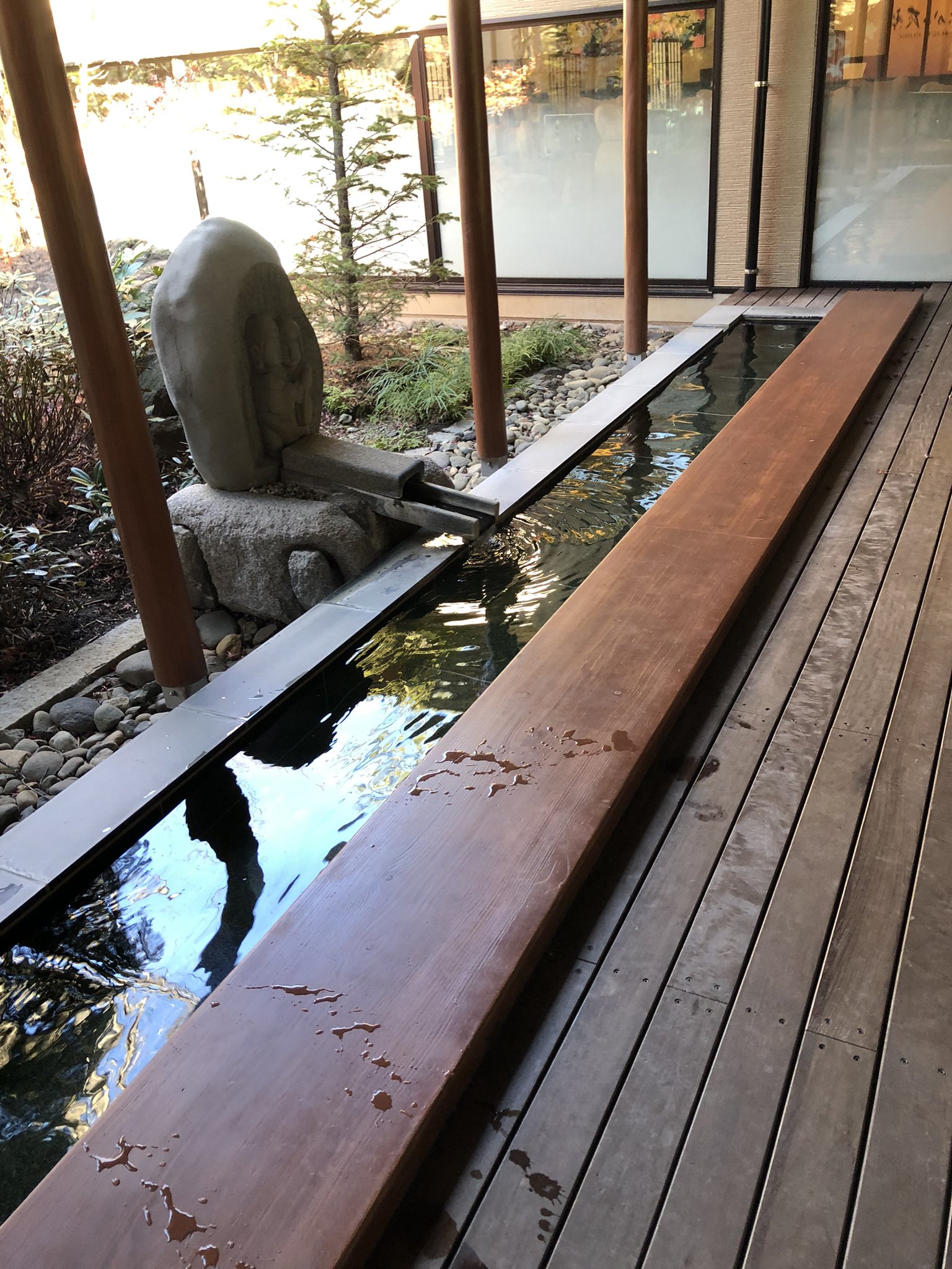 足湯カフェ湯セレクト Ashiyubito Twitter