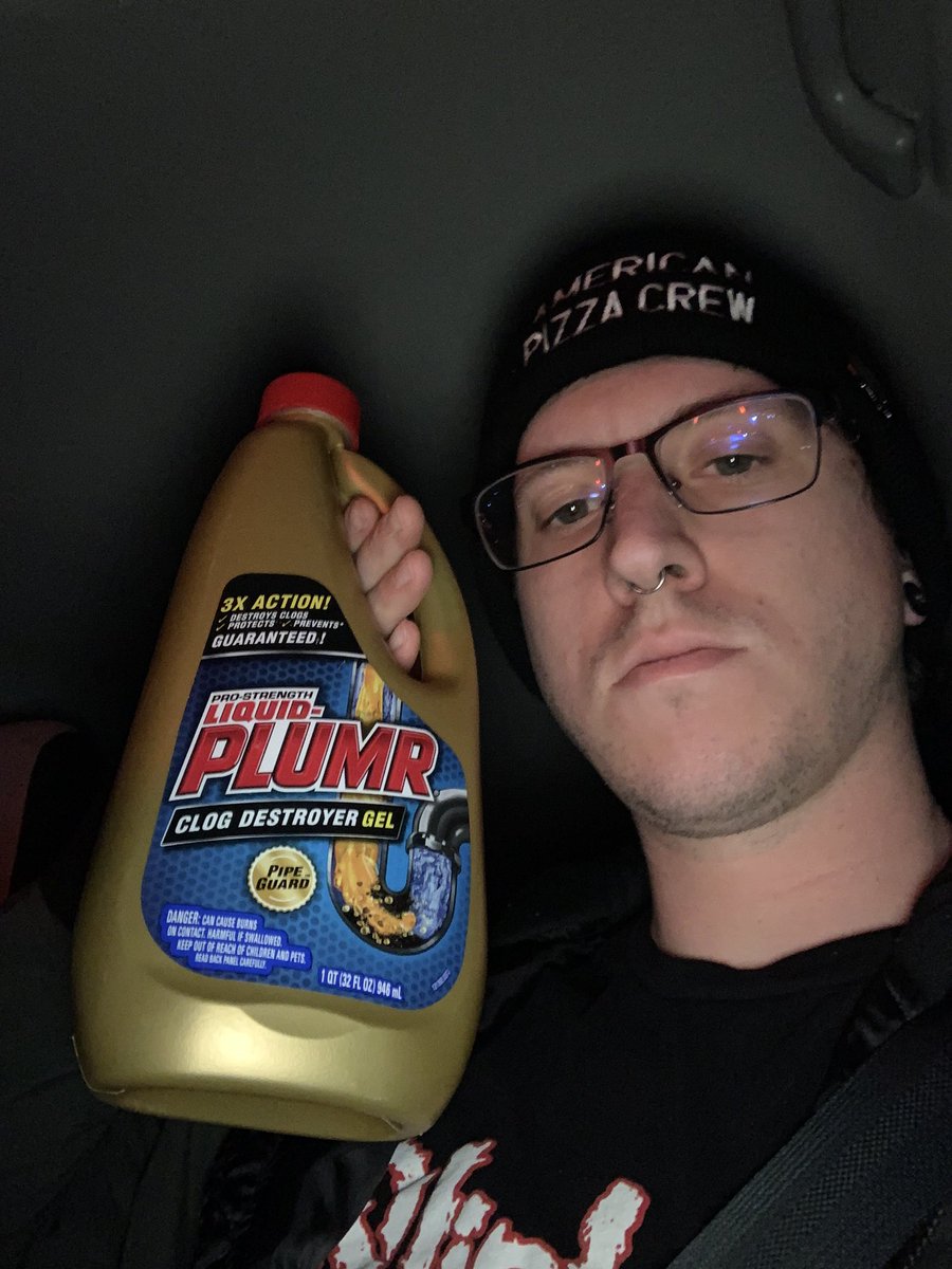 Ericocalypse's tweet image. Starting a new diet trend where we drink liquid plumr