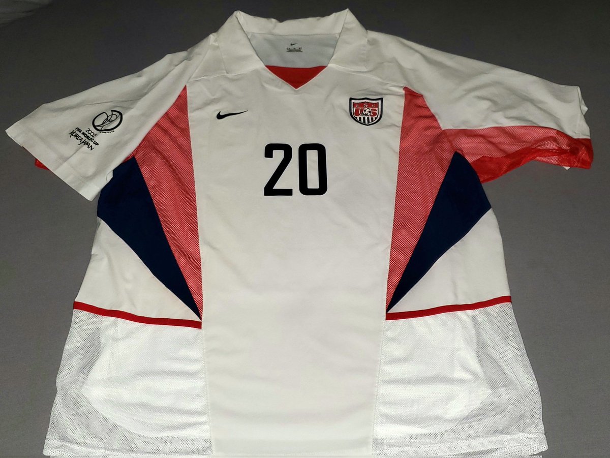 EdgarNAGs's tweet photo. I'm glad I could count on @YankThreads to customize these two kits with two of my favorite #USMNT players. They were even able to add the official 2002 World Cup logo to my authentic, player-issue US World Cup jersey. https://t.co/DLNMAO3LhC