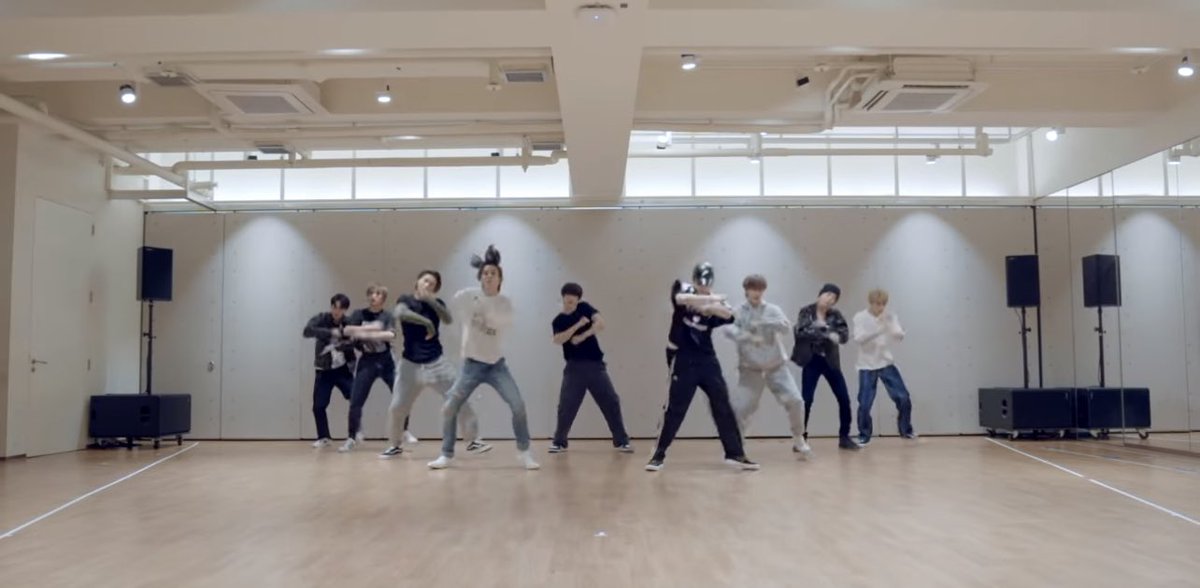 zeusperior's tweet photo. How to spot Jungwoo on the dance floor https://t.co/bgyl8s9Tqq