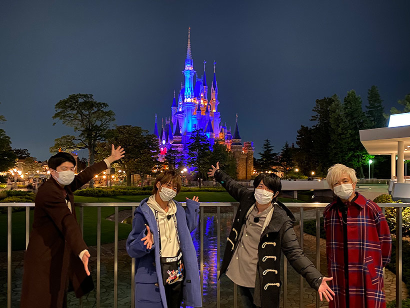 東京ディズニーリゾートpr 公式 明日12月24日 金 11 55 放送の ヒルナンデス 日本テレビ系列 はディズニー2時間スペシャル 風間俊介さん 浅倉大介さんが考案した 東京ディズニーランド1日満喫プラン を美 少年の藤井直樹さんとともに体験し