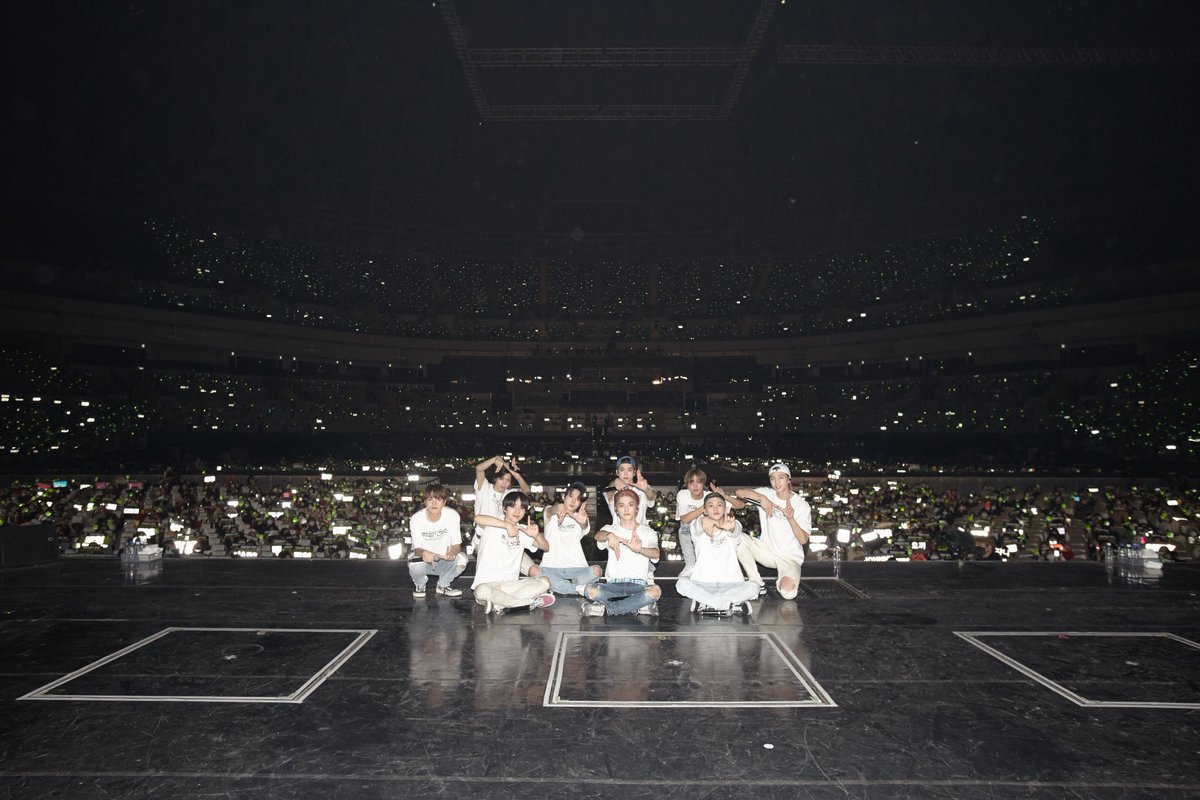 taeyongulee's tweet photo. ⠀⠀
⠀⠀
The last photos of us with Czennies this year in Seoul 💚 Thanks a lot for coming to our concert and celebrating your December together with us. See you in 2022! 
⠀⠀
⠀⠀ https://t.co/GVj6tQDbtl