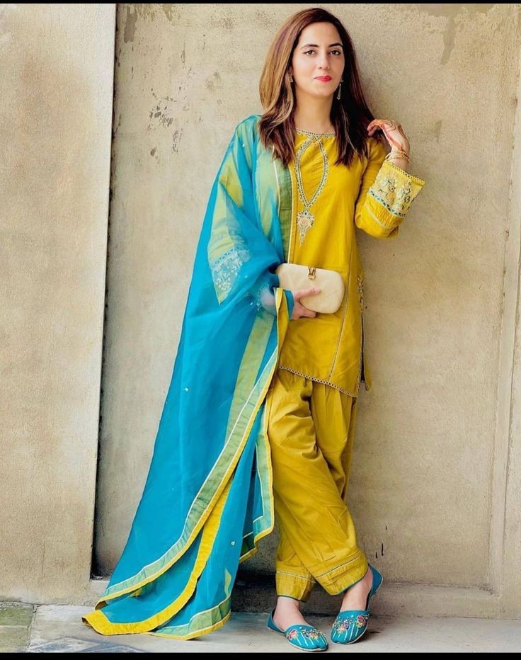 Mishaa123456's tweet photo. میں اکثر ہار جاتی ہوں، کسی کی جیت کی خاطر
میرا اپنا طریقہ ہے کسی سے جیت جانے کا۔۔!!!!💞 https://t.co/e2QbrZcrcS