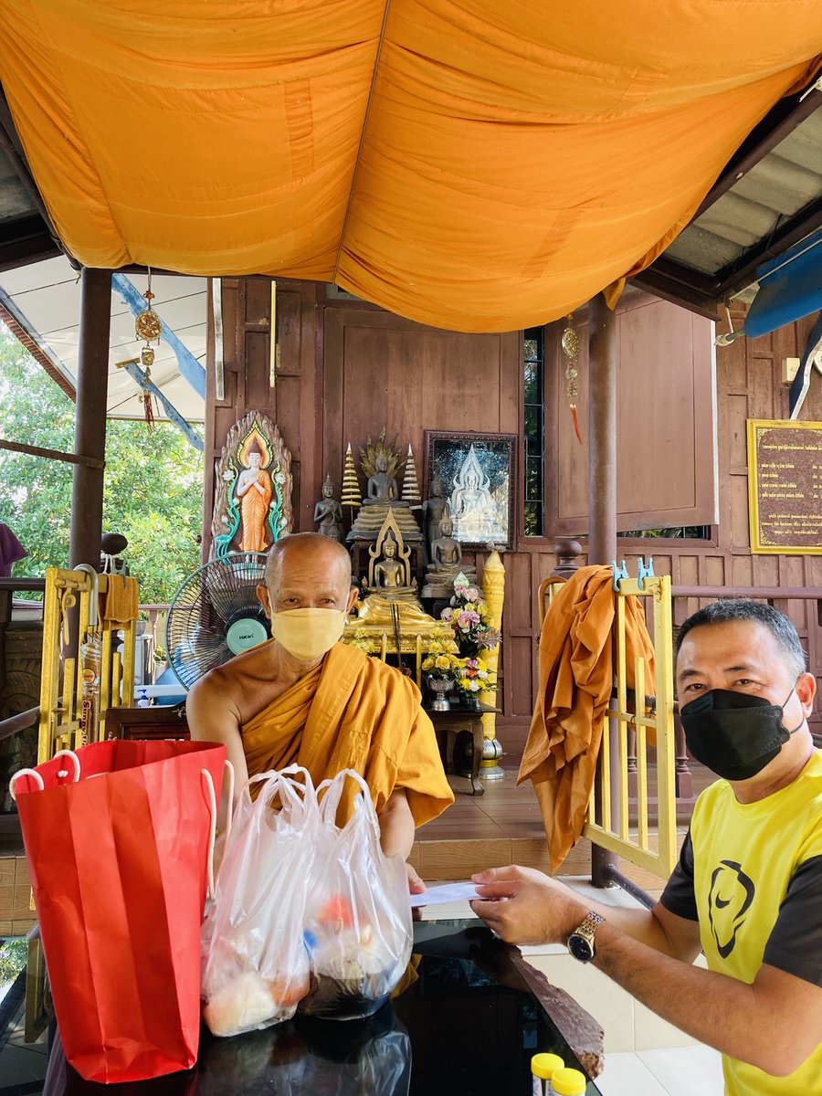 #ถวายเพลพระอาจารย์ #บุญทำกรรมแต่ง

ภูเขาถูกมนุษย์ทำลายลงมาได้
แต่สันดานของคนเรา
ที่นอนนิ่งอยู่ก้นบึ้ง...ซึ่งไม่เหมือนกัน 
ย่อมขัดเกลาให้ดีเหมือนกันได้ยาก
#หลวงปู่ทวด วัดช้างให้