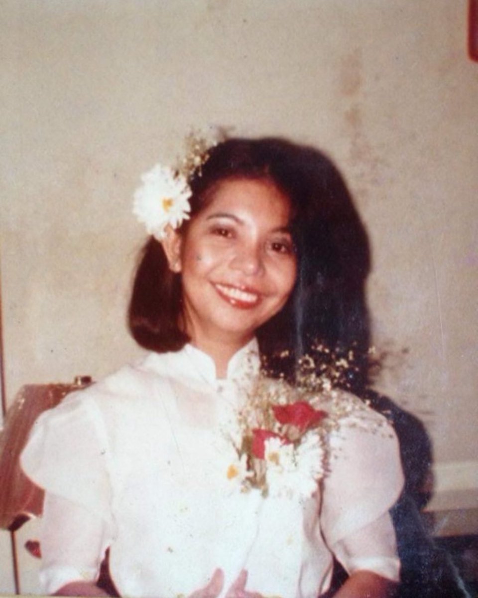 DIGITALJAMIEE's tweet photo. My beautiful mother became an angel on December 20th, 2021 @ 7:22am. Her funeral expenses are a lot more than my family can handle. If you can give please Zelle me @ JamieBDuran@gmail if you can’t give please retweet. It costs nothing to help my and my family 🤍 https://t.co/YKQlTOGGNJ