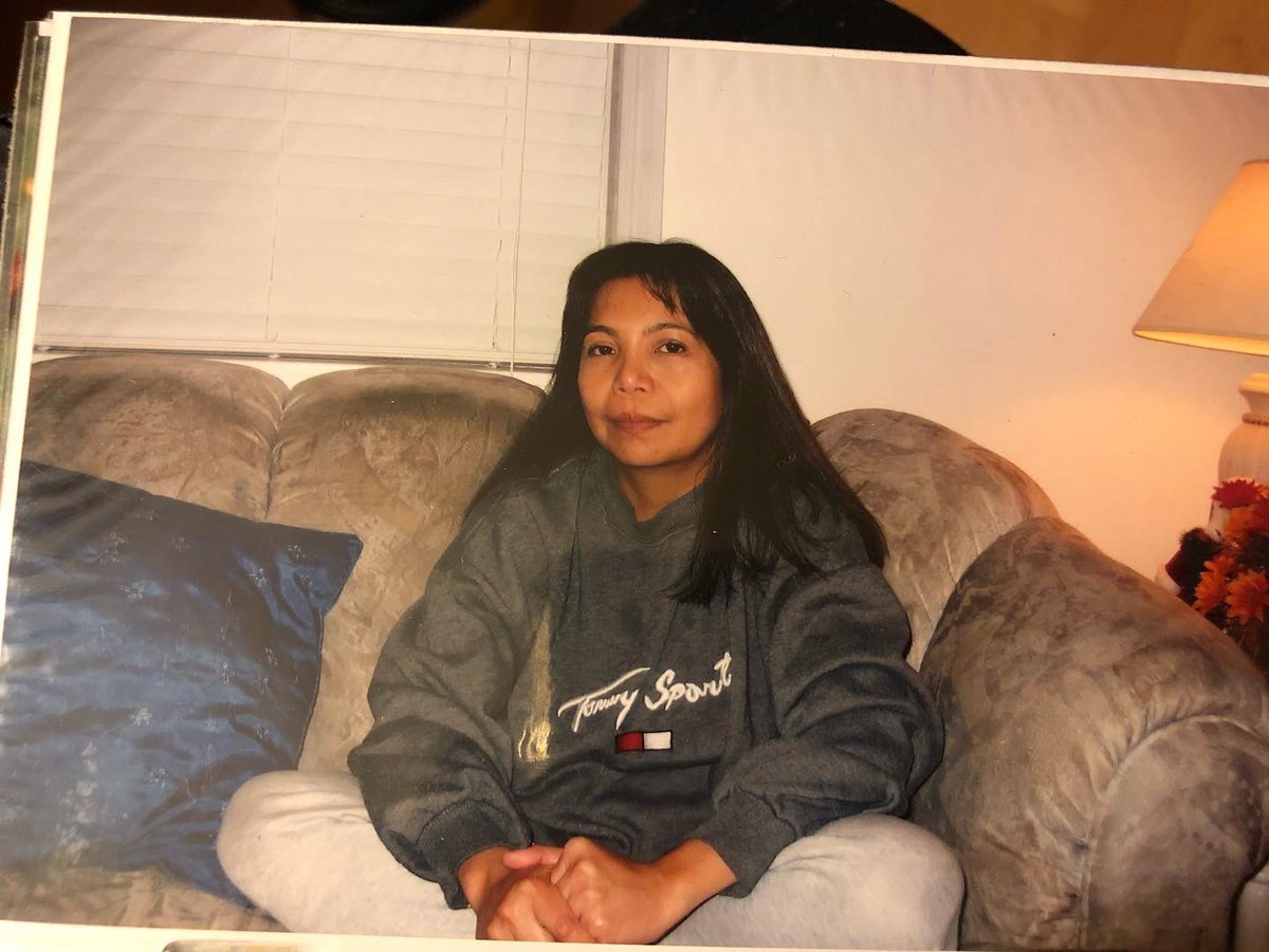 DIGITALJAMIEE's tweet photo. My beautiful mother became an angel on December 20th, 2021 @ 7:22am. Her funeral expenses are a lot more than my family can handle. If you can give please Zelle me @ JamieBDuran@gmail if you can’t give please retweet. It costs nothing to help my and my family 🤍 https://t.co/YKQlTOGGNJ
